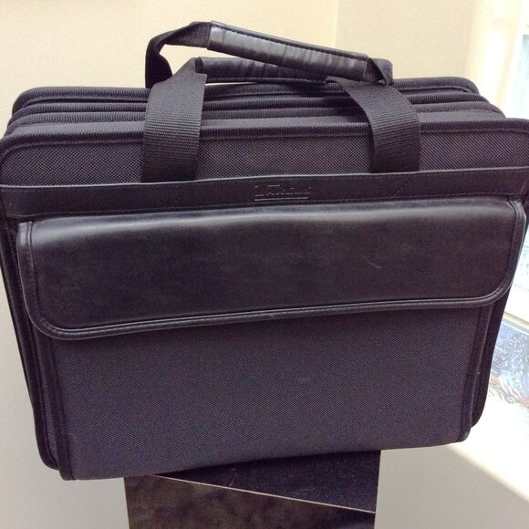 TARGUS Laptop Carry Bag Briefcase with Shoulder Strap - Picture 1 of 4